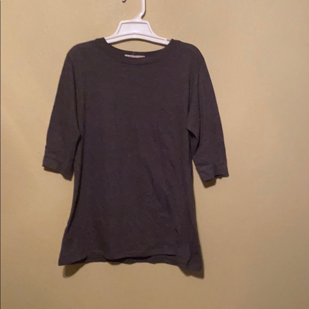Forever 21 long sleeve women’s grey tee medium